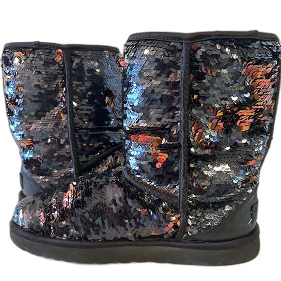 UGG Classic Short Comsos Sequin Boots - Size 8 - Picture 2 of 7